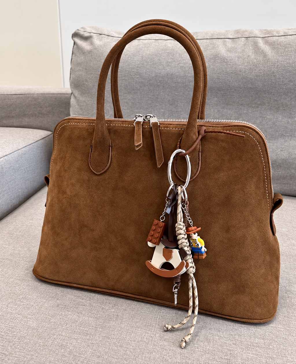 IEUM BAG CHARM (Croissant Chocolate)
