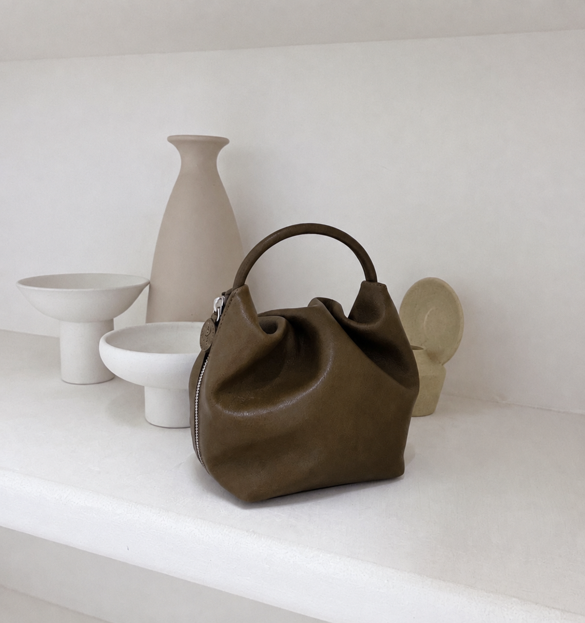 [100% LAMBSKIN] LUMI VEGETABLE-TANNED LAMBSKIN MINI BAG