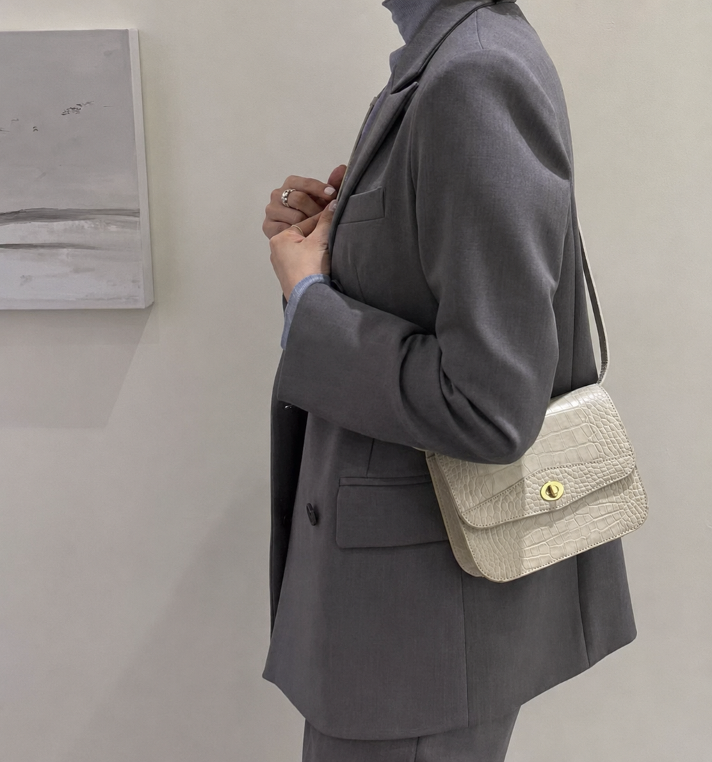 [100% COWHIDE LEATHER] SENA MINI CROSSBODY BAG