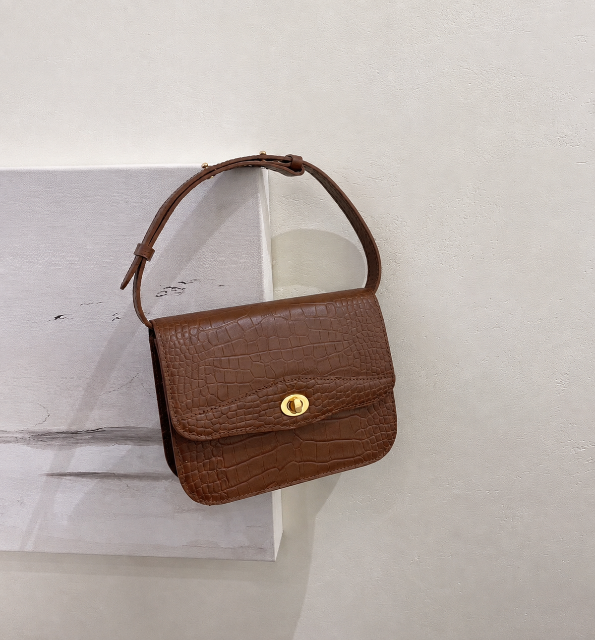 [100% COWHIDE LEATHER] SENA MINI CROSSBODY BAG