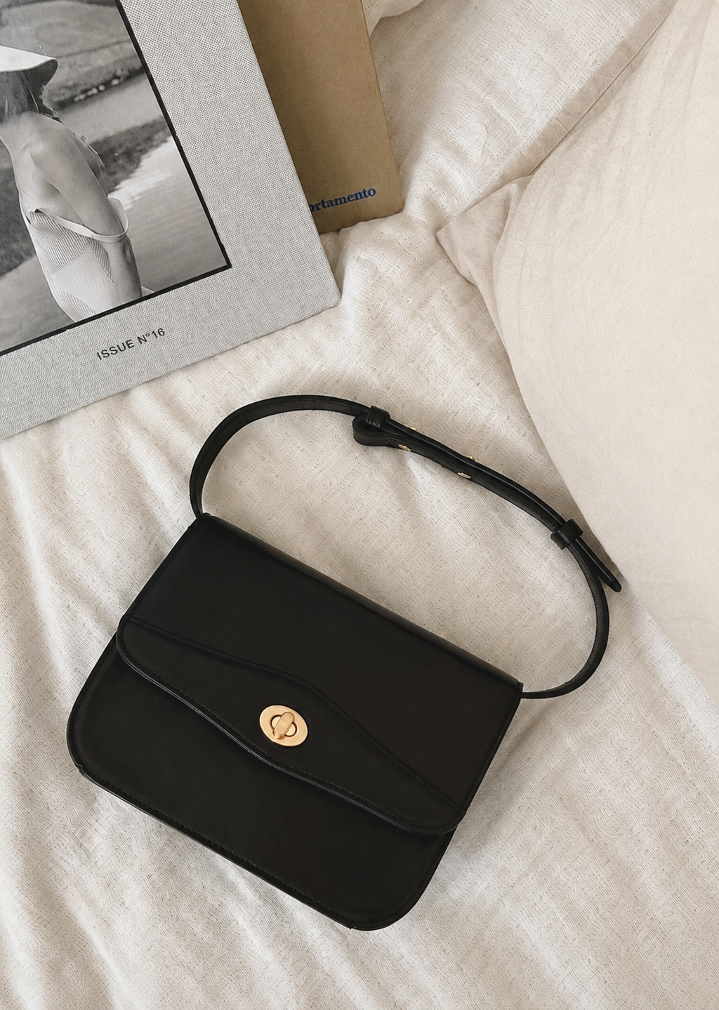[100% VEGETABLE-TANNED LAMBSKIN LEATHER] LORA MINI CROSSBODY BAG