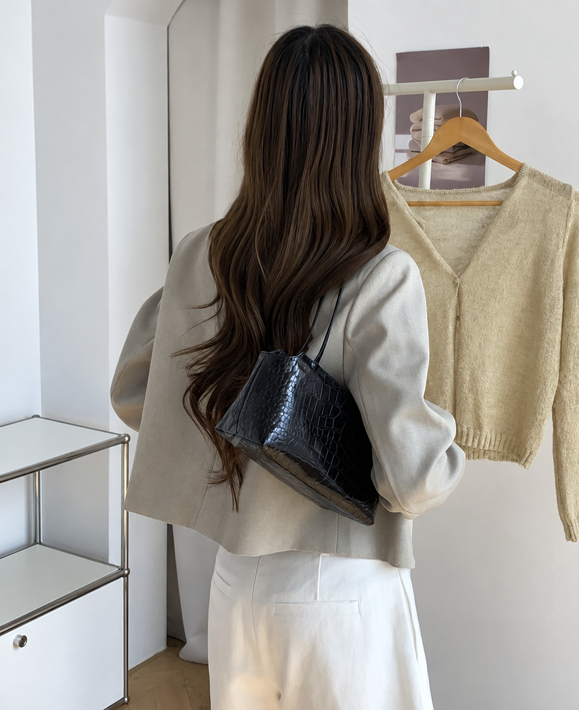 [100% COWHIDE LEATHER] SEREN CROCO SHOULDER BAG
