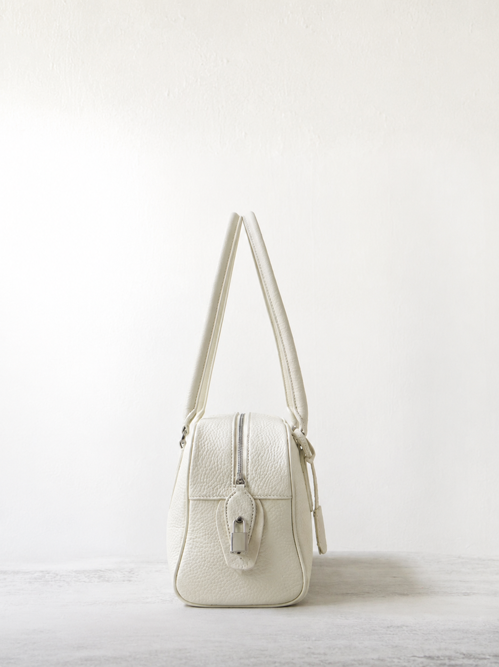 [100% COWHIDE LEATHER] ROEN BOSTON SHOULDER BAG