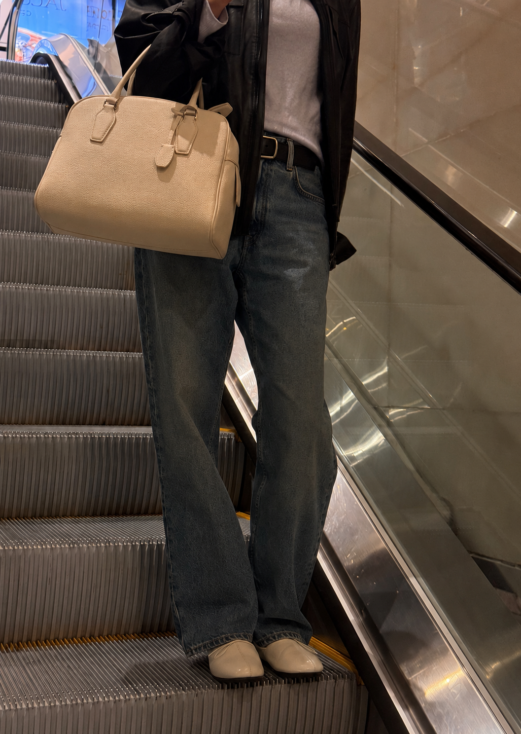 [100% COWHIDE LEATHER] AVEN TOGO TOTE BAG