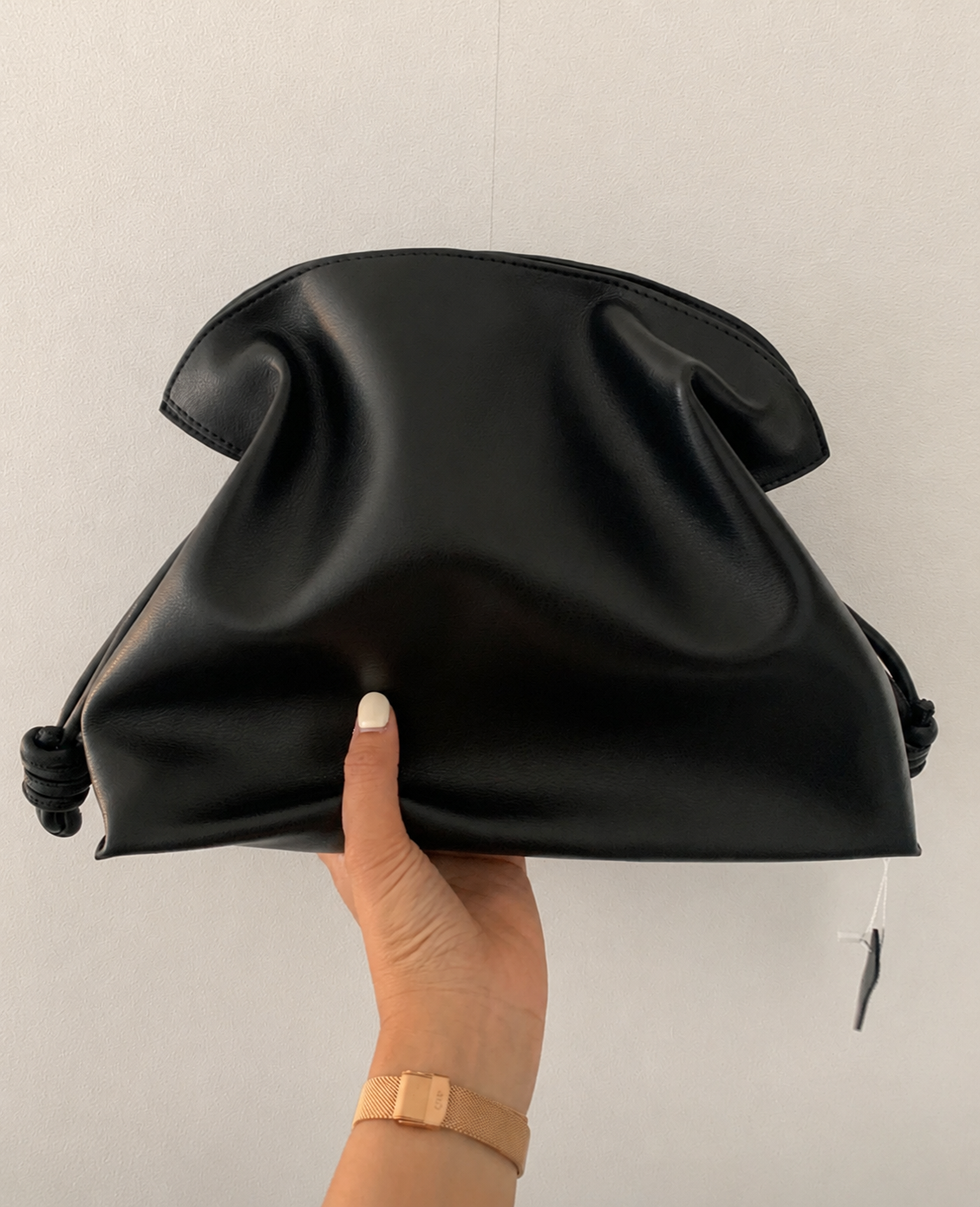 [100% COWHIDE LEATHER] NOLA DRAWSTRING SHOULDER BAG