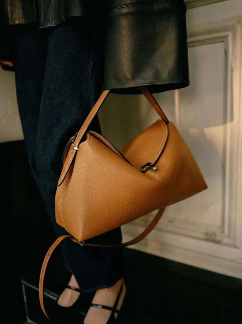 [100% COWHIDE LEATHER] ÉLAN TOGO SHOULDER BAG