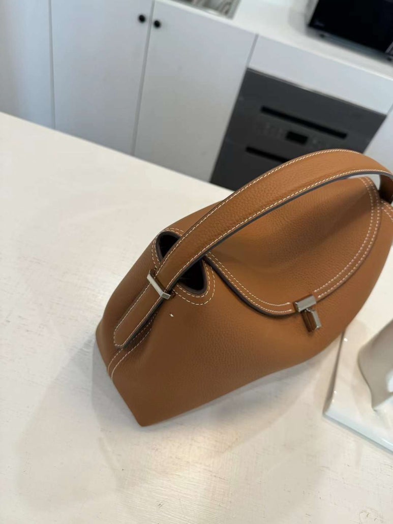[100% COWHIDE LEATHER] ÉLAN TOGO SHOULDER BAG