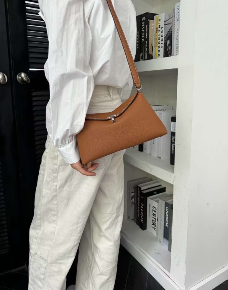 [100% COWHIDE LEATHER] ÉLAN TOGO SHOULDER BAG