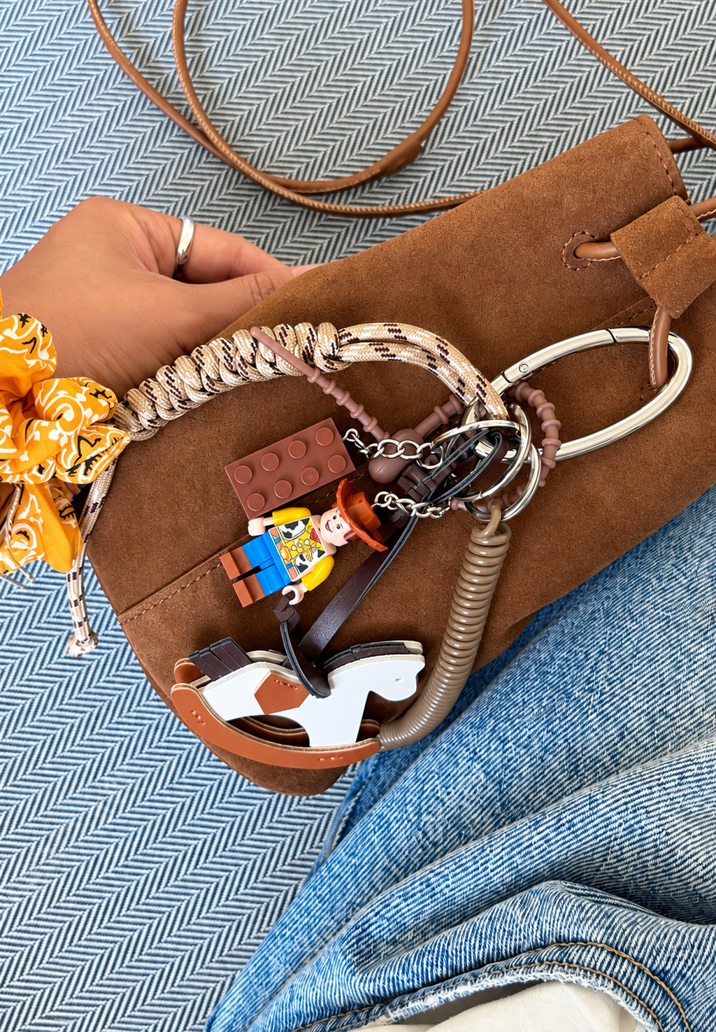 IEUM BAG CHARM (Croissant Chocolate)