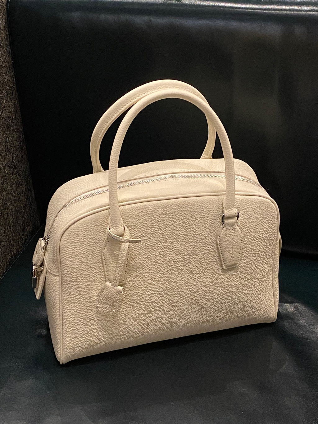 [100% COWHIDE LEATHER] AVEN TOGO TOTE BAG
