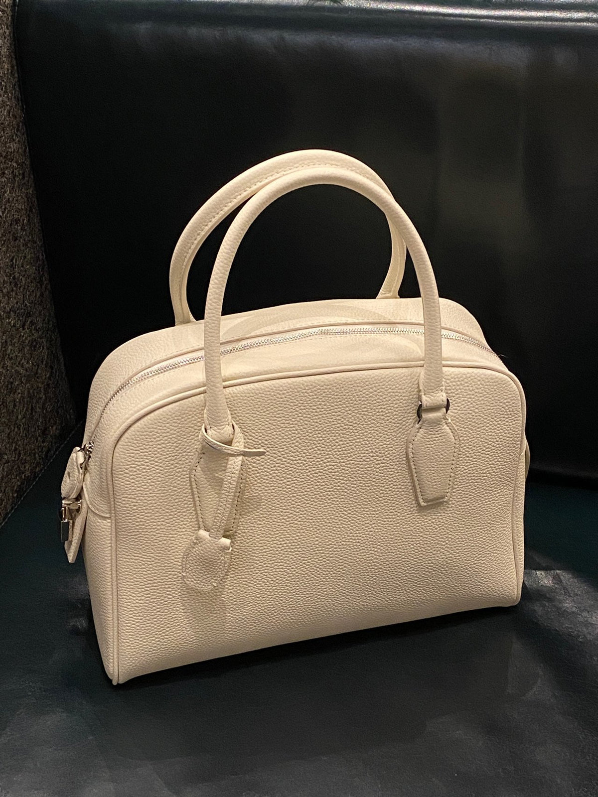 [100% COWHIDE LEATHER] AVEN TOGO TOTE BAG