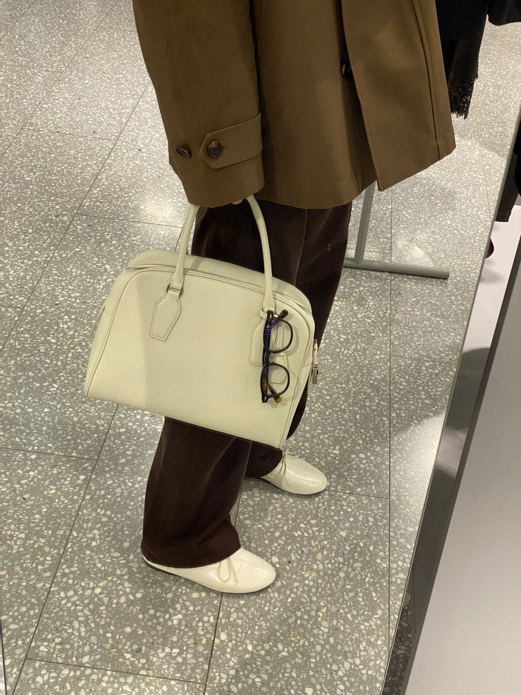 [100% COWHIDE LEATHER] AVEN TOGO TOTE BAG