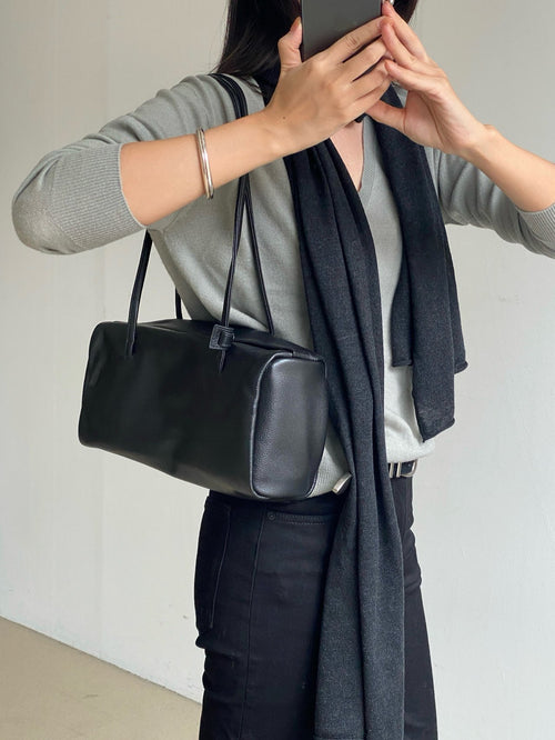 [100% COWHIDE LEATHER & COWHIDE SUEDE] BRIX SOFT SHOULDER BAG