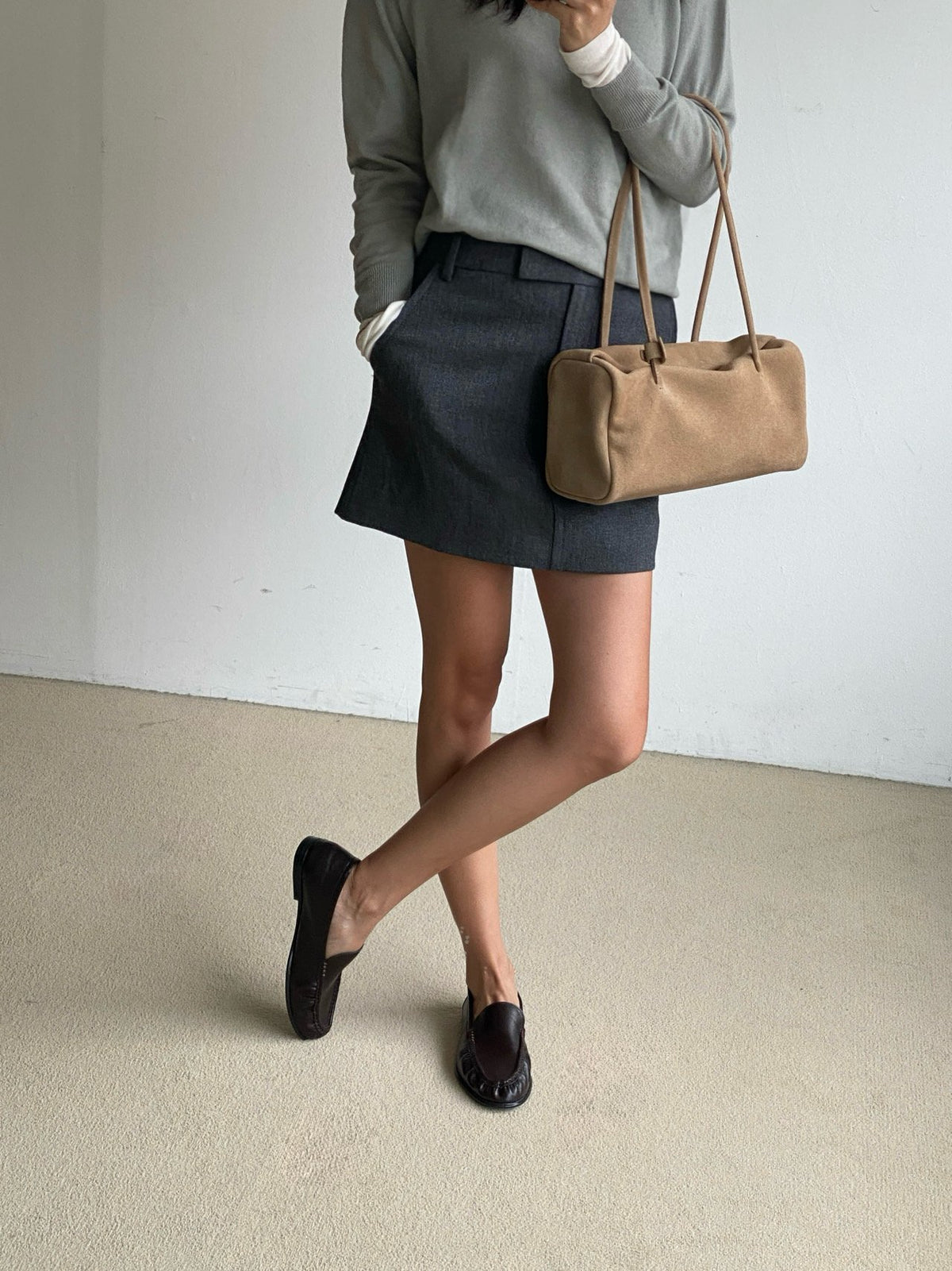 [100% COWHIDE LEATHER & COWHIDE SUEDE] BRIX SOFT SHOULDER BAG