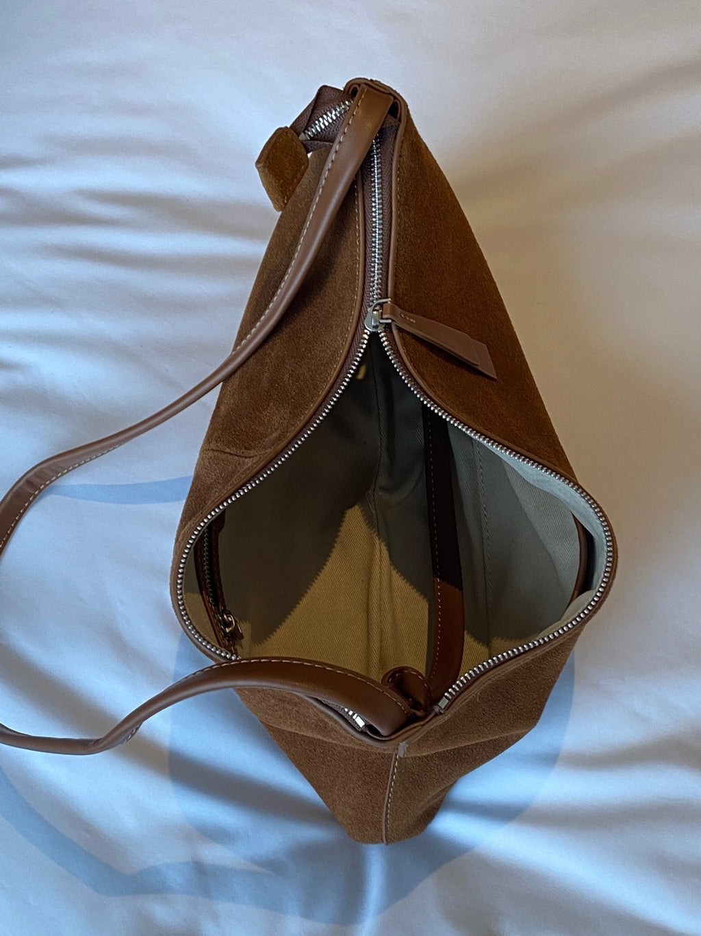 [100% COWHIDE SUEDE] RUE SUEDE DROP BAG