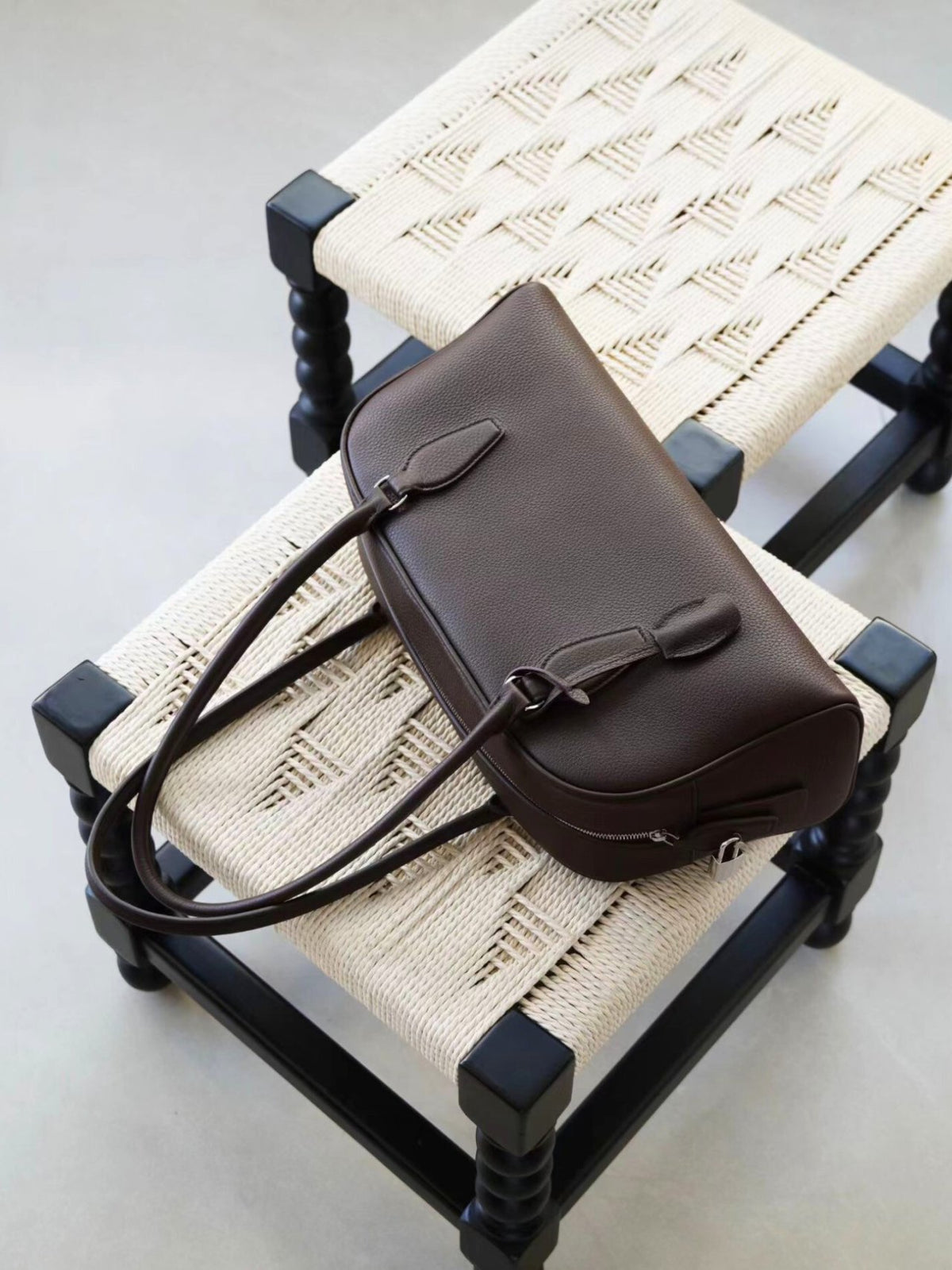 [100% COWHIDE LEATHER] ROEN BOSTON SHOULDER BAG