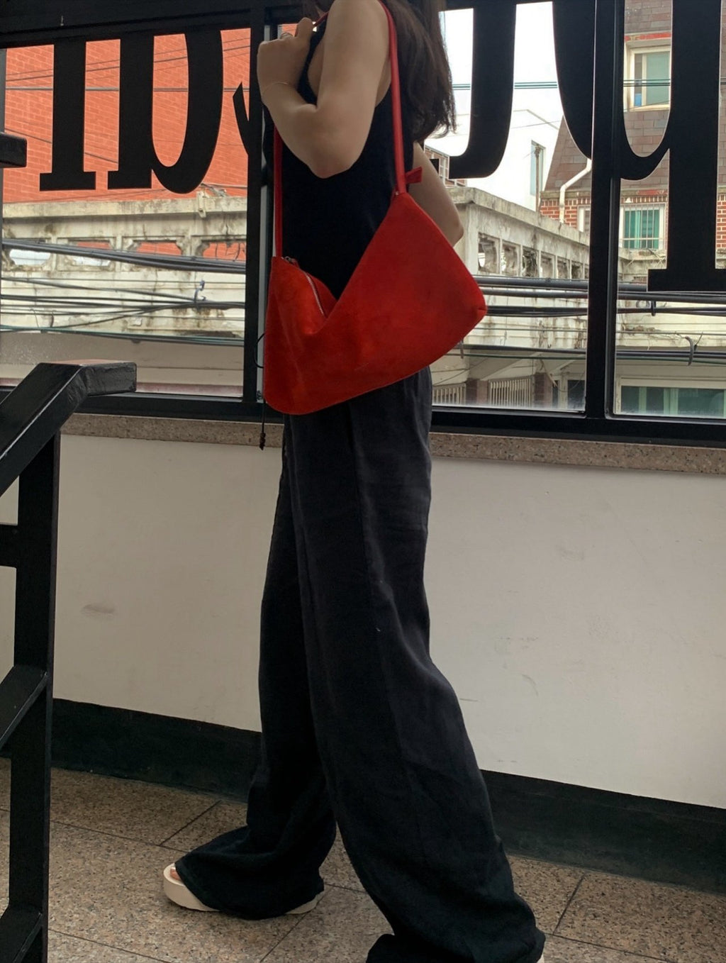 [100% COWHIDE SUEDE] RUE SUEDE DROP BAG