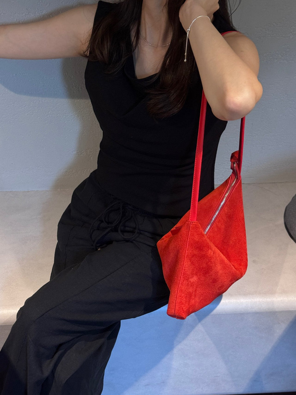 [100% COWHIDE SUEDE] RUE SUEDE DROP BAG