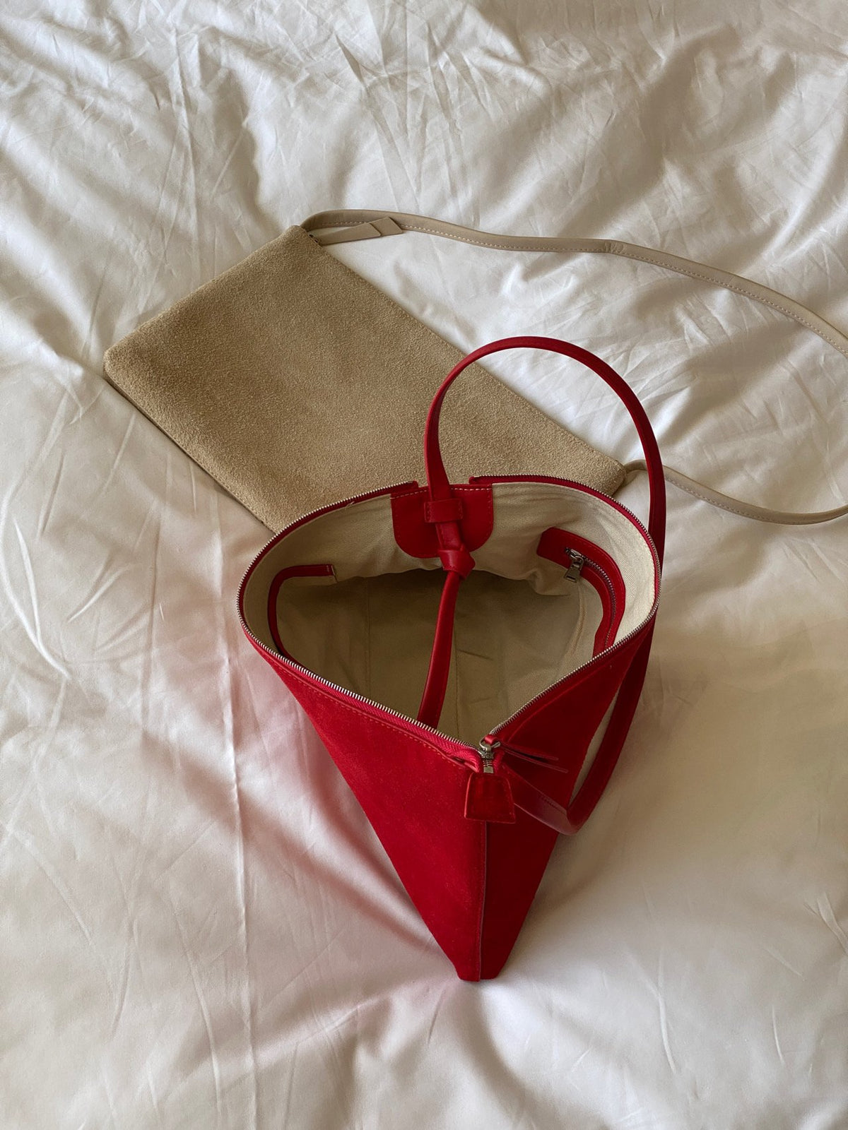 [100% COWHIDE SUEDE] RUE SUEDE DROP BAG