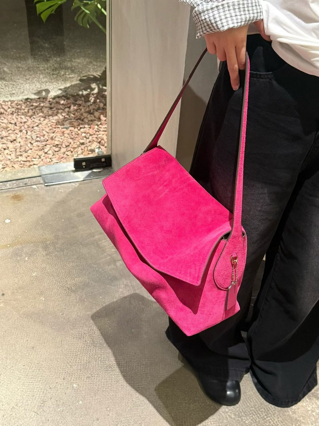 [100% COWHIDE SUEDE] LUNE SHOULDER BAG