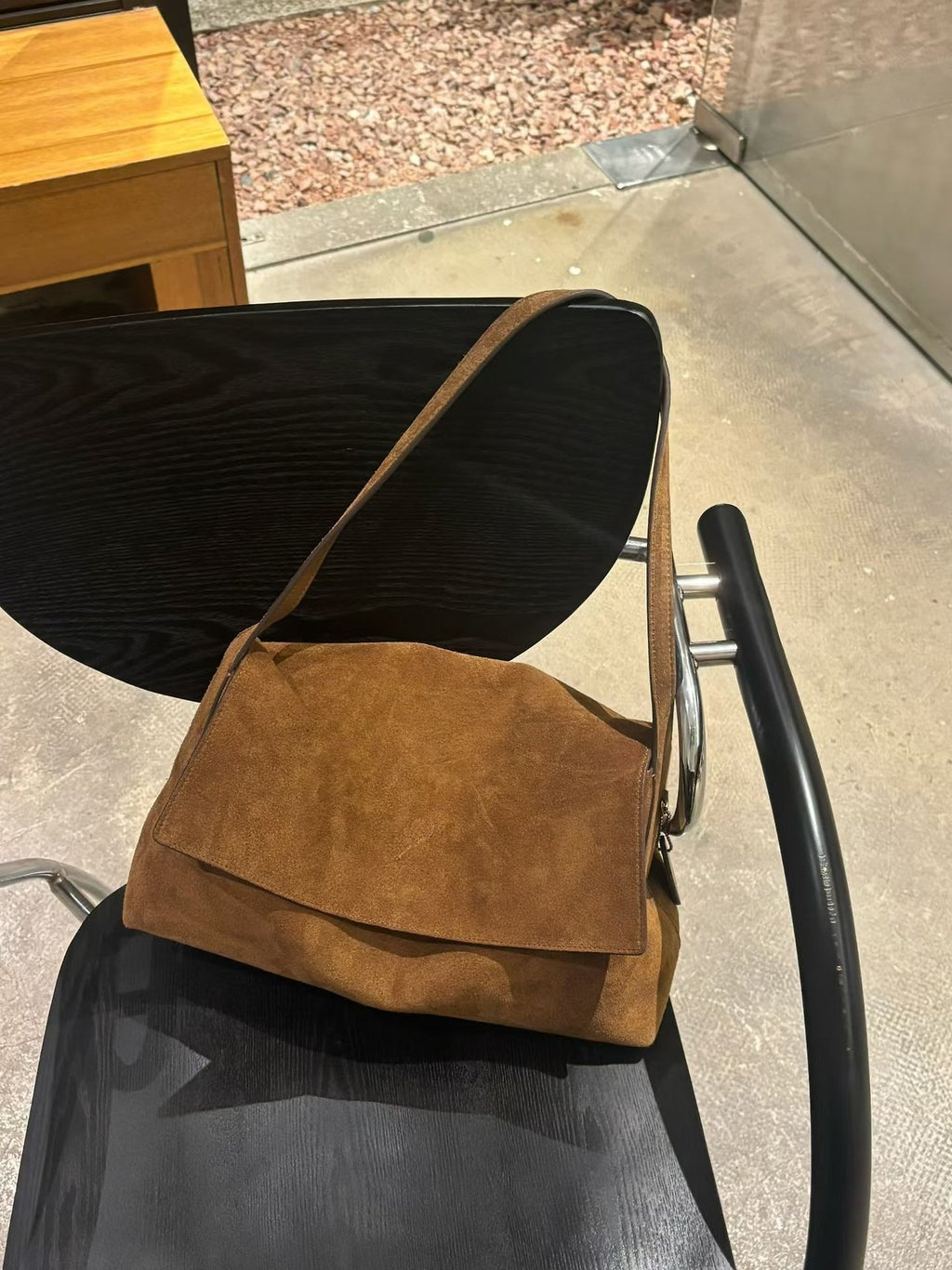 [100% COWHIDE SUEDE] LUNE SHOULDER BAG