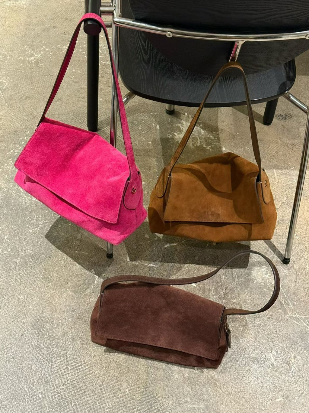 [100% COWHIDE SUEDE] LUNE SHOULDER BAG