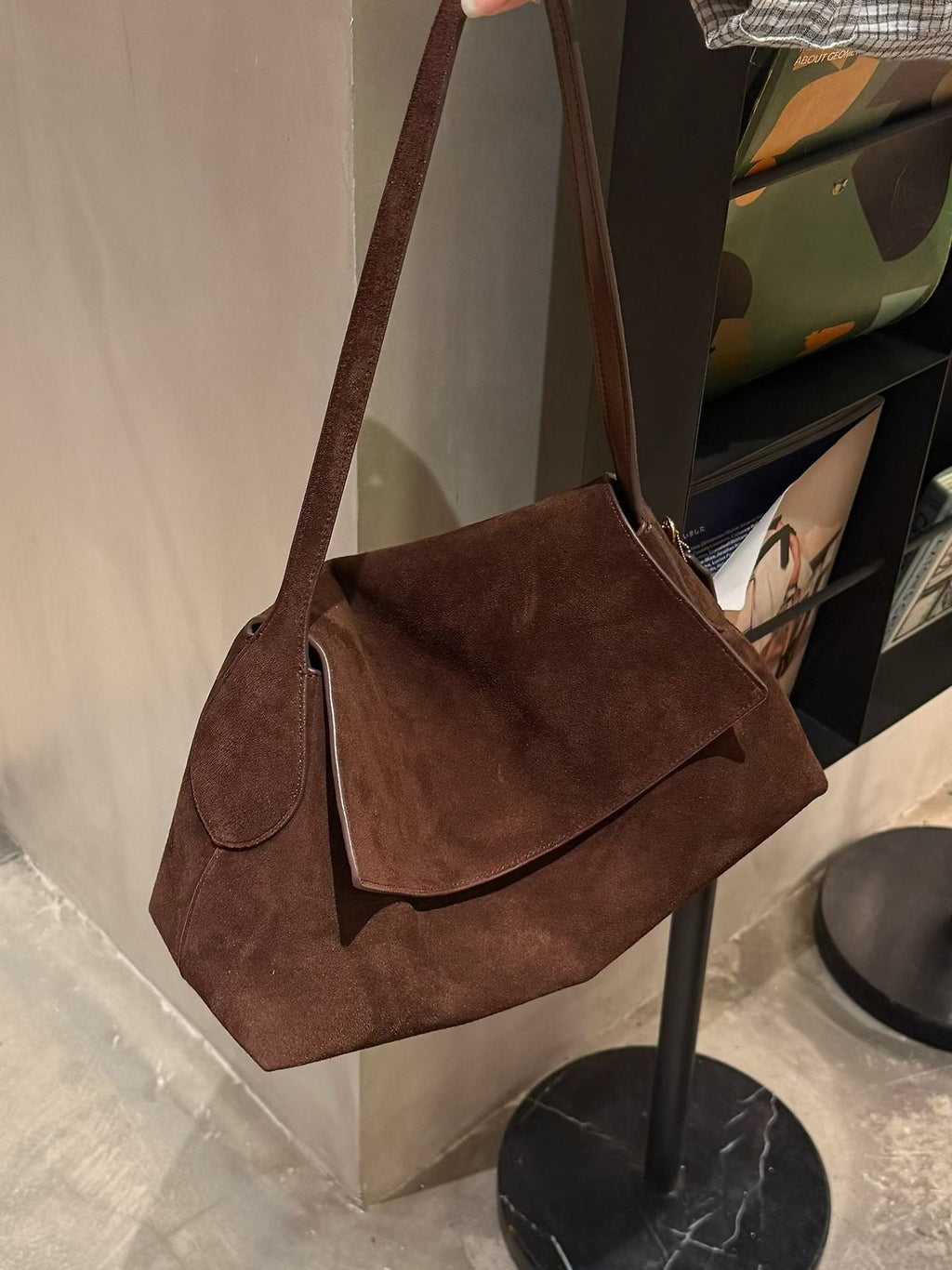[100% COWHIDE SUEDE] LUNE SHOULDER BAG