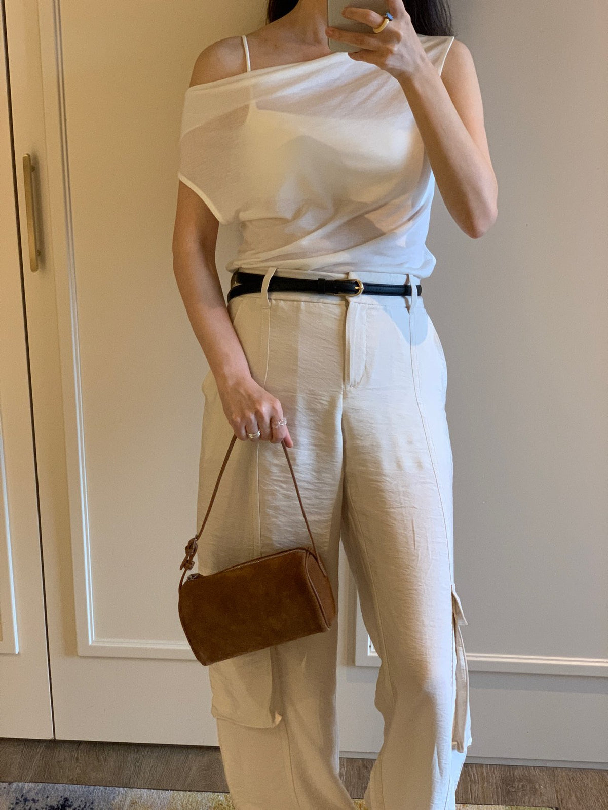 [100% COWHIDE SUEDE] MARE SUEDE BLOCK BAG
