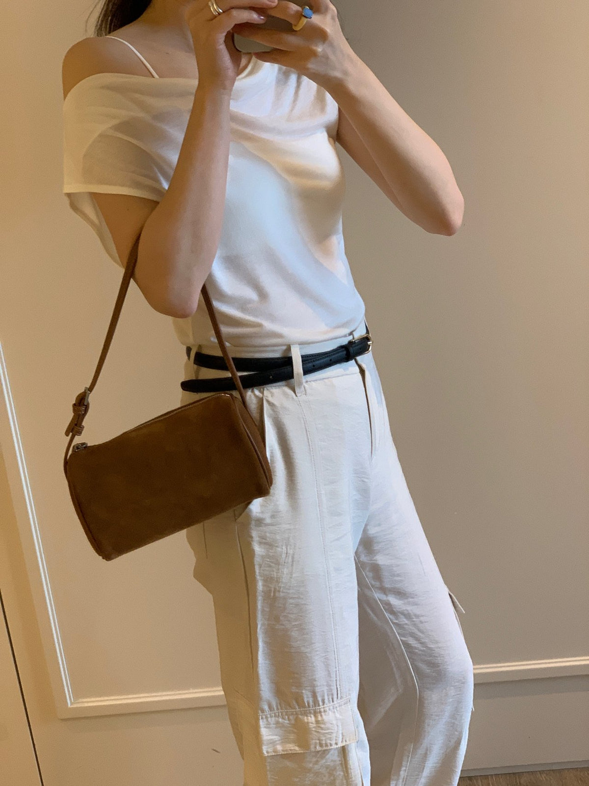 [100% COWHIDE SUEDE] MARE SUEDE BLOCK BAG