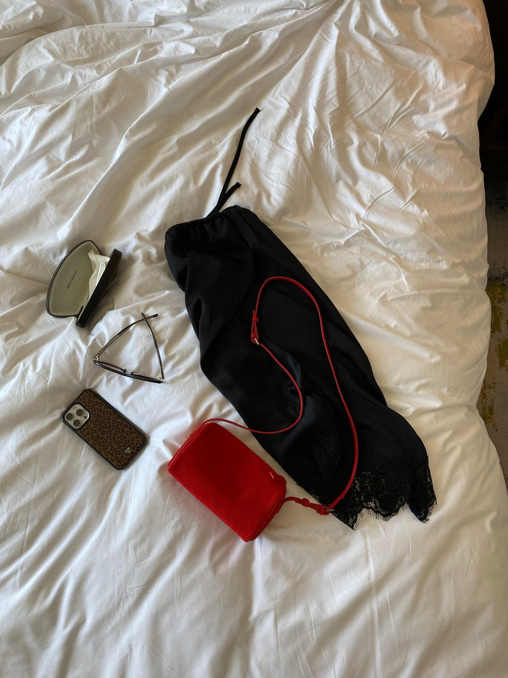[100% COWHIDE SUEDE] MARE SUEDE BLOCK BAG