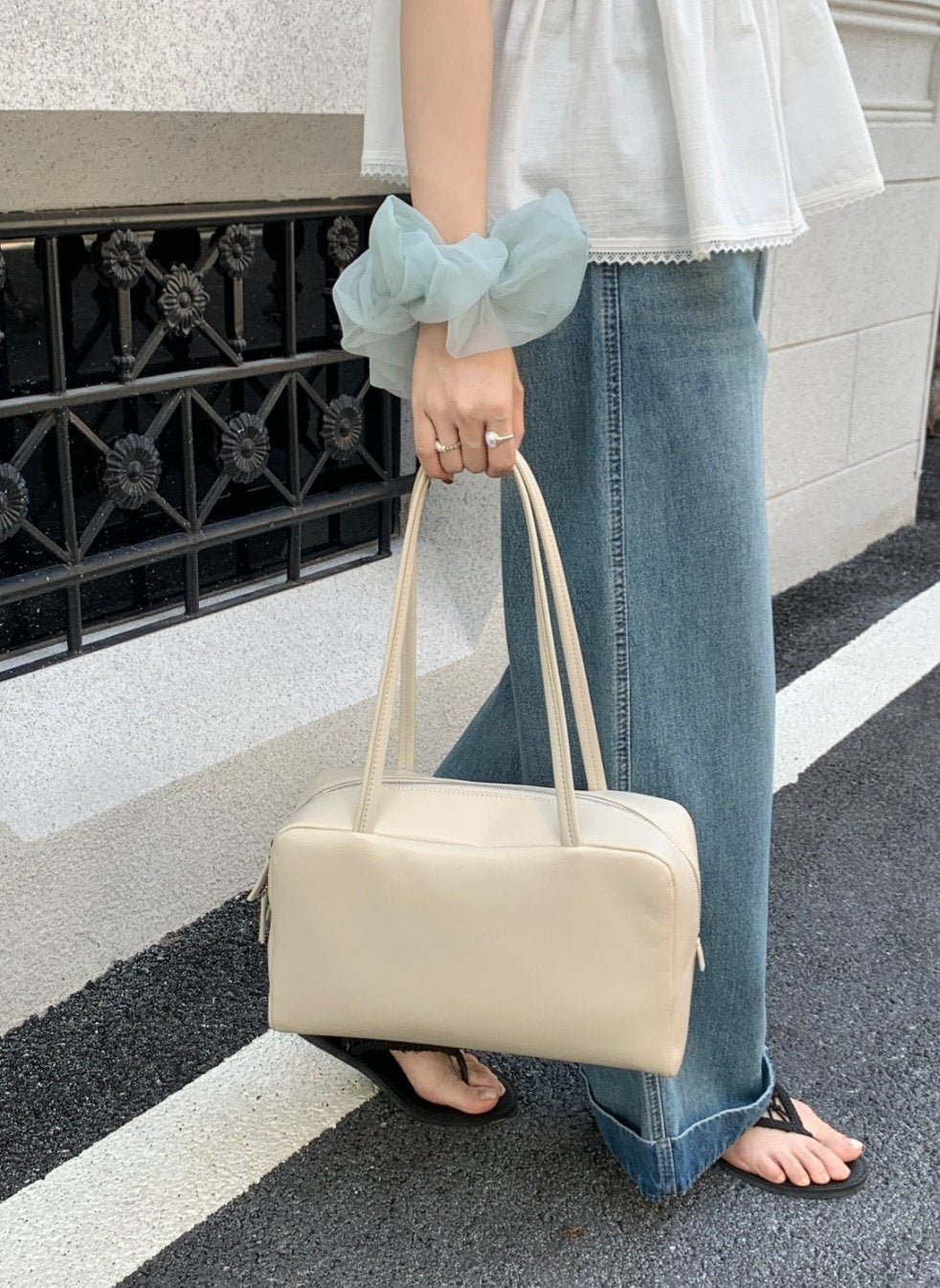 [100% LAMBSKIN LEATHER] ELLA SHOULDER BAG