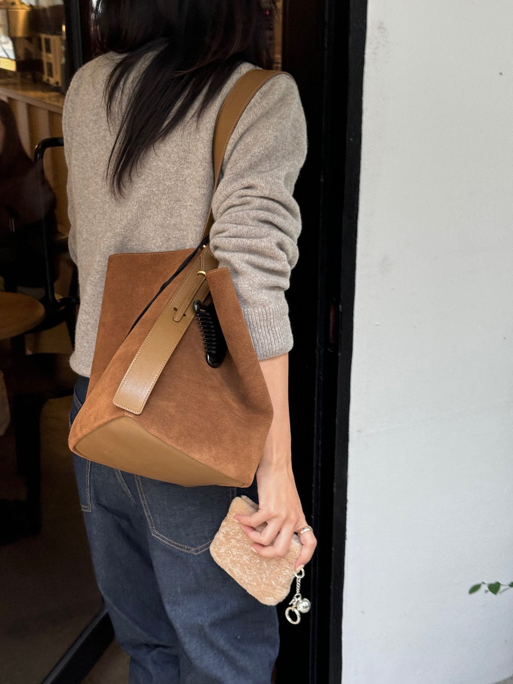 [100% COWHIDE SUEDE] ROVEN SUEDE BUCKET SHOULDER BAG