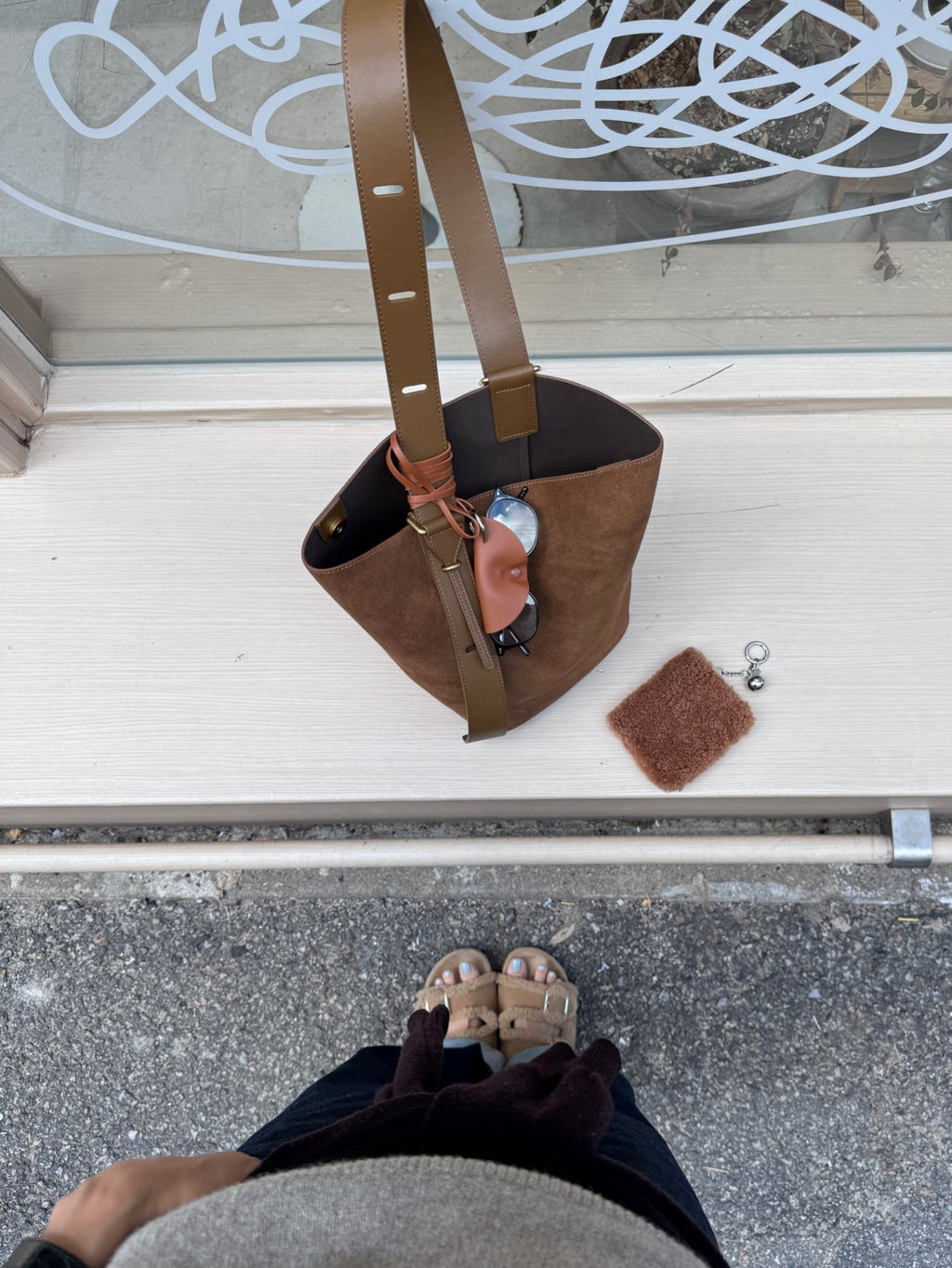 [100% COWHIDE SUEDE] ROVEN SUEDE BUCKET SHOULDER BAG