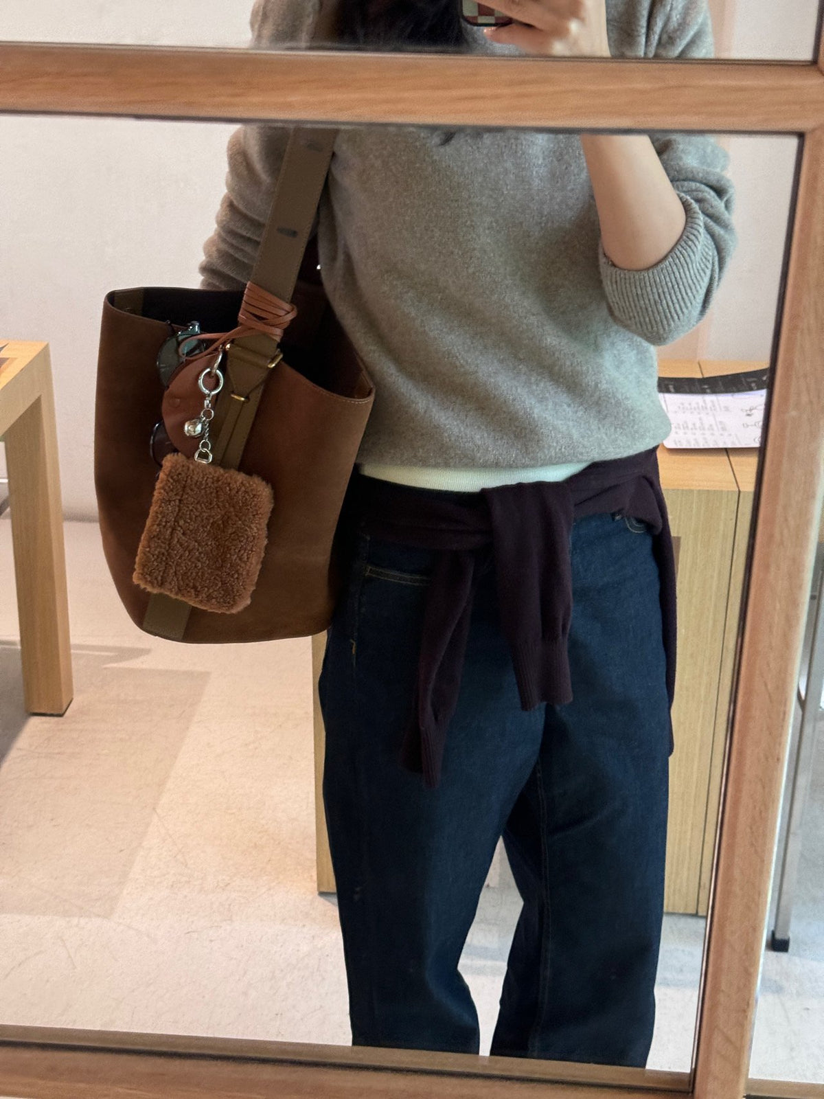 [100% COWHIDE SUEDE] ROVEN SUEDE BUCKET SHOULDER BAG