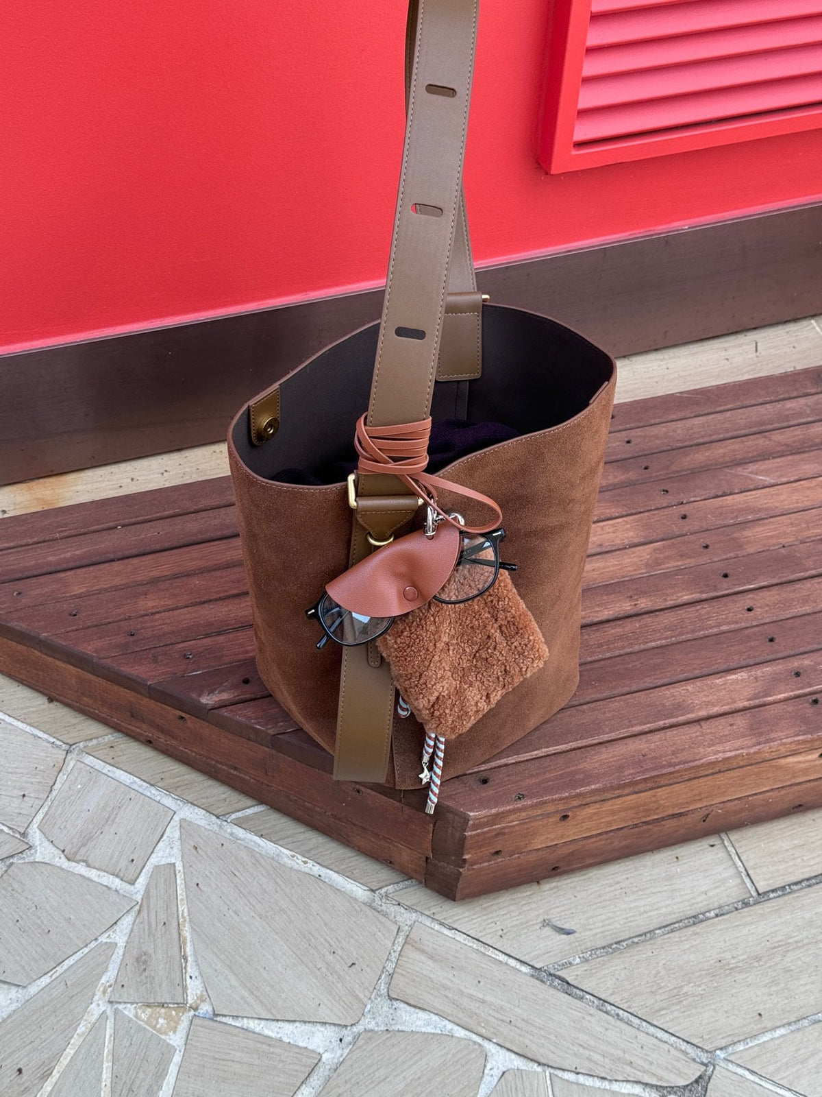 [100% COWHIDE SUEDE] ROVEN SUEDE BUCKET SHOULDER BAG